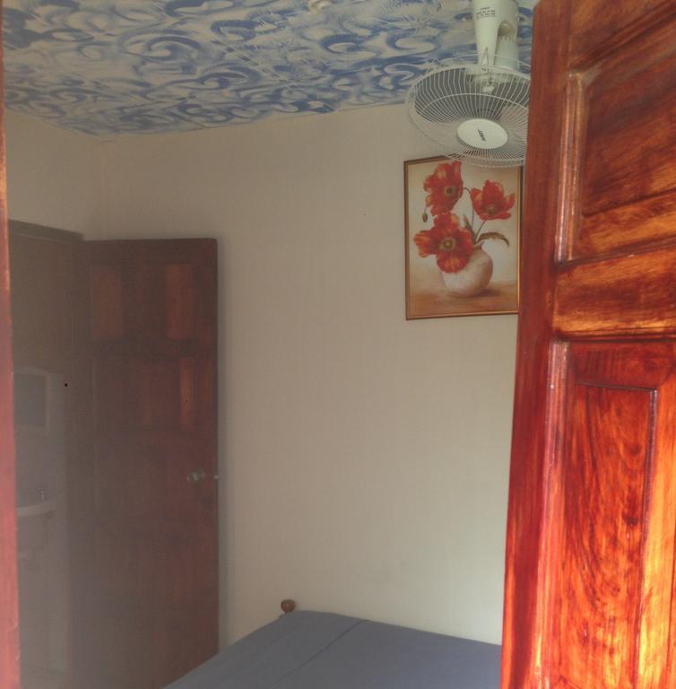 Hostal Brisas Y Olas San Juan del Sur Oda fotoğraf