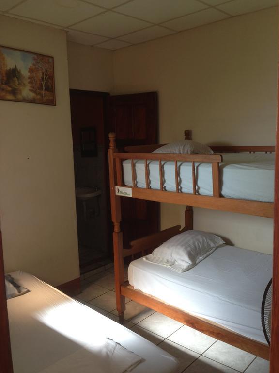 Hostal Brisas Y Olas San Juan del Sur Oda fotoğraf